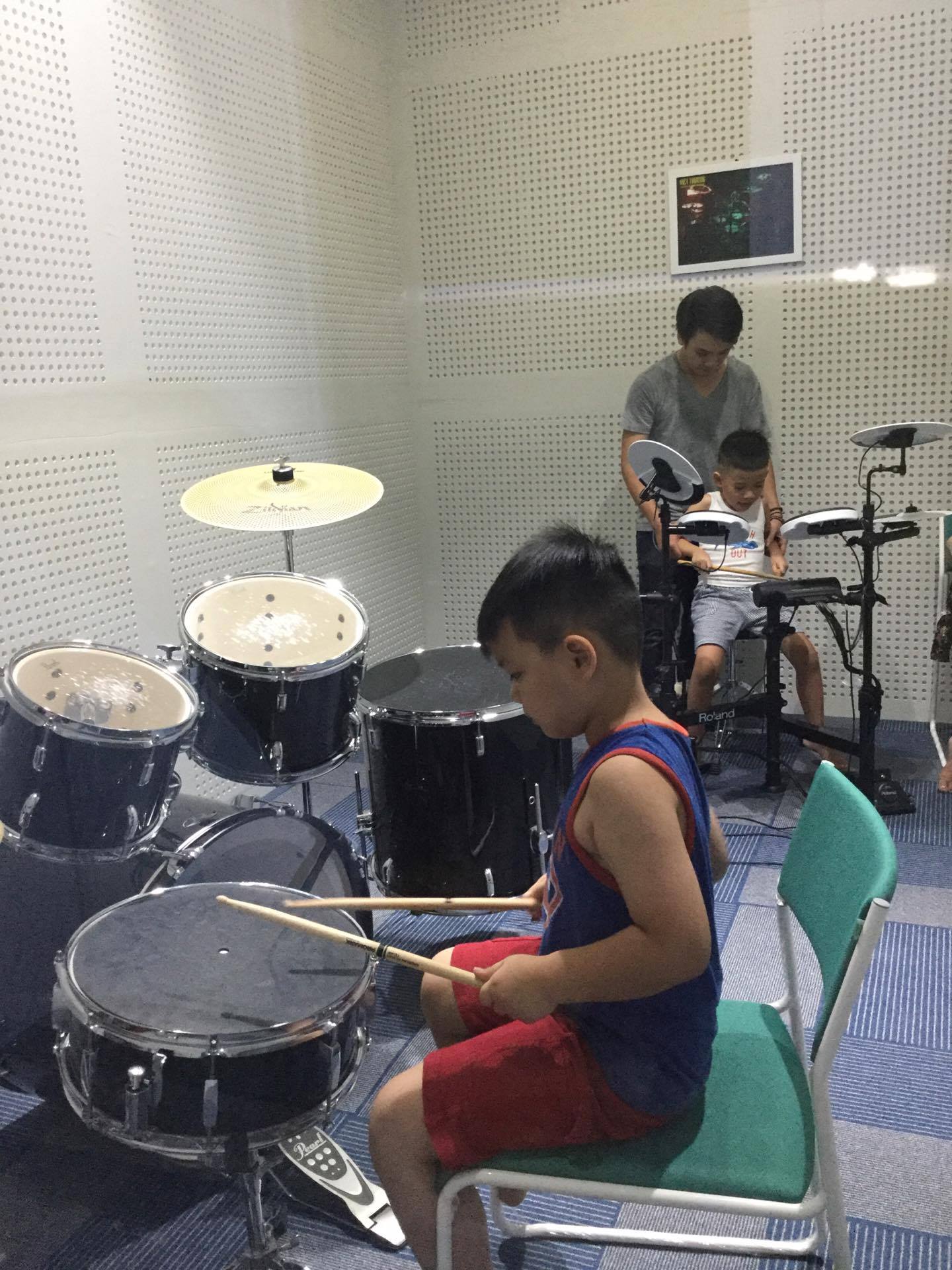 Học đánh trống jazz