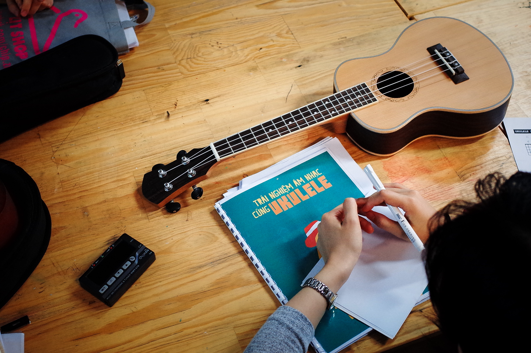 Hướng dẫn Chăm sóc và Bảo quản đàn Ukulele Hướng dẫn Chăm sóc và Bảo quản đàn Ukulele