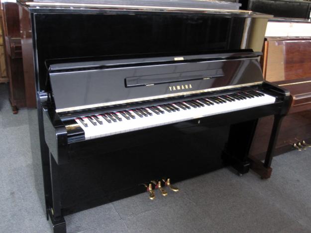 chat-lieu-lam-nen-chiec-dan-piano-co-am-thanh-tot-1-1