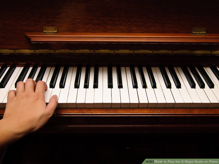 choi-hop-am-piano-not-sol-truong-bang-tay-trai