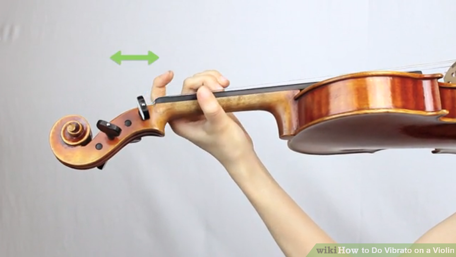 Ngón tay của bạn nên lăn thật chậm trên dây đàn