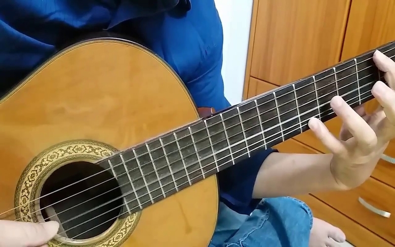 dieu-hap-dan-khi-hoc-choi-guitar-2 dieu hap dan khi hoc choi guitar 2