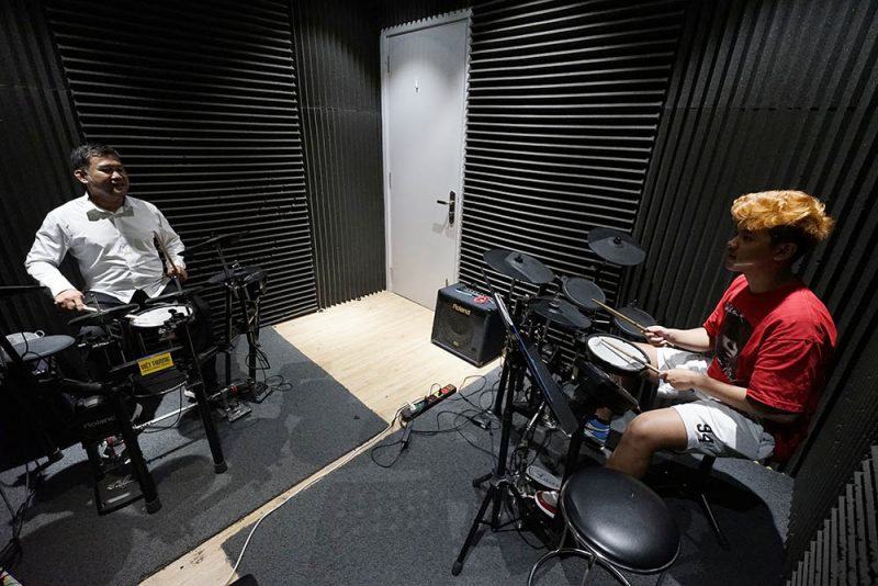 hinh_anh_truong_nhac_viet_thuong_music_school_69-800x534-2 học trống nhạc tại việt thương music