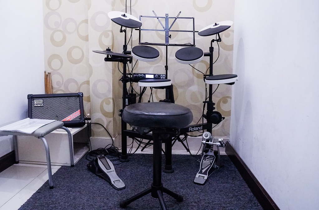 Học đánh trống jazz