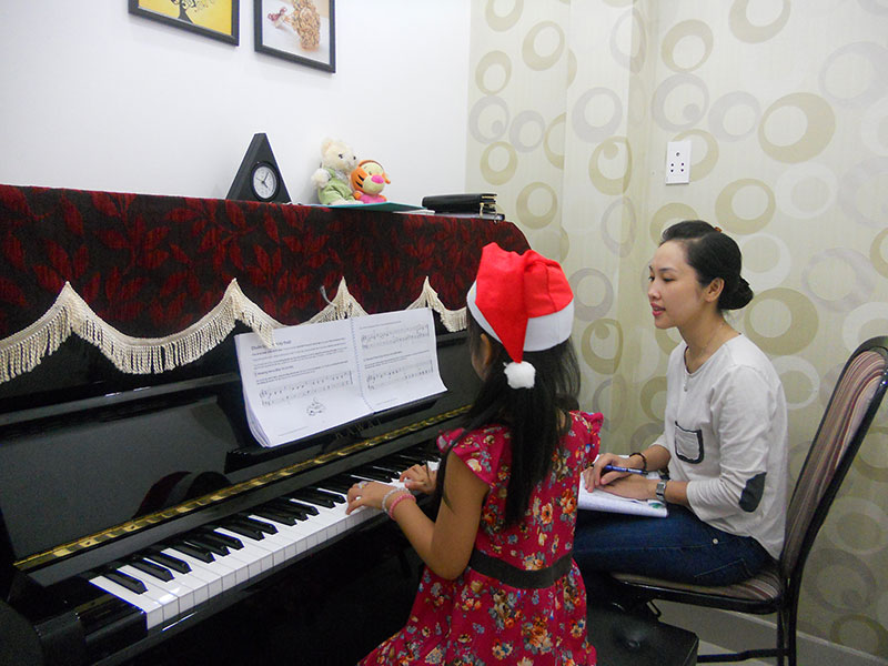 Học Piano dễ hơn Guitar hay không? Học Piano dễ hơn Guitar hay không?
