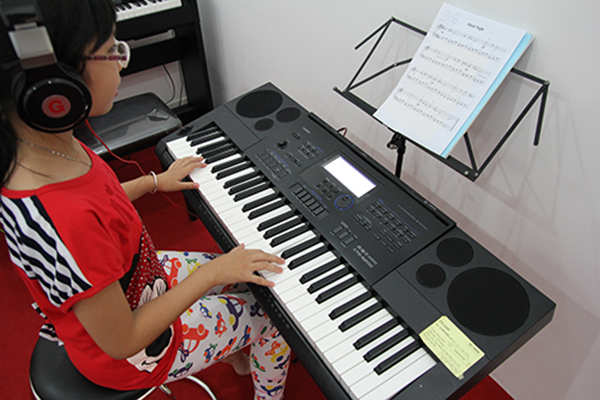 Học piano và organ cái nào khó hơn? Học piano và organ cái nào khó hơn?
