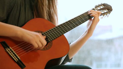 Hướng dẫn cách học đàn Guitar cơ bản nhanh nhất hiệu quả Hướng dẫn cách học đàn Guitar cơ bản nhanh nhất hiệu quả