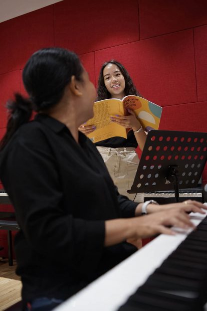 lop-nhac-viet-thuong-music-tai-hcm_1-413x620-1 trường nhạc việt thương