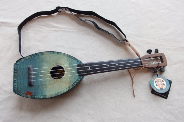 Thương hiệu UKULELE Flea Thương hiệu UKULELE Flea