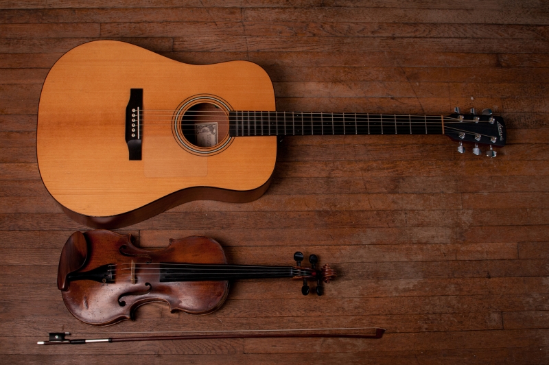 Nên học Violin hay học Guitar, cái nào là phù hợp với bạn hơn?